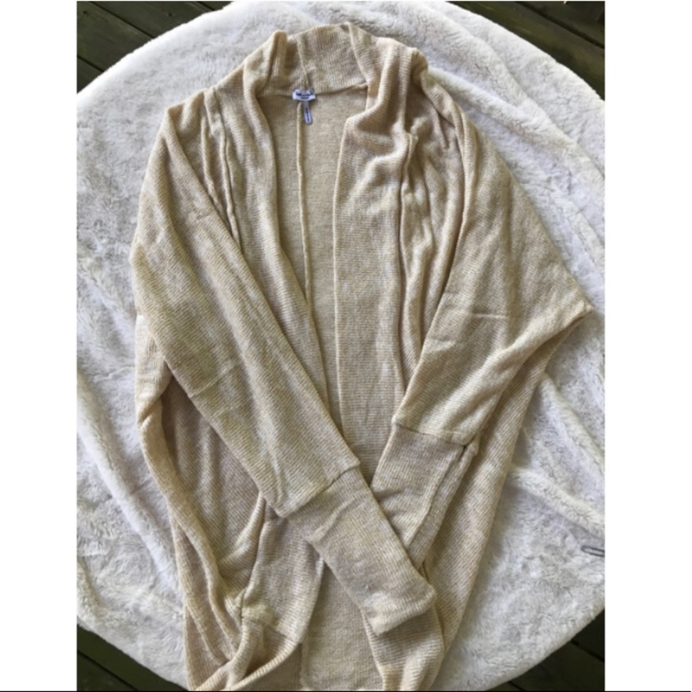 🎉 MOVING SALE 🎉 Splendid cardigan sweater